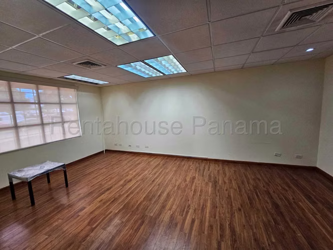 Venta de Plaza Comercial en Vía Porras, San Francisco DPV