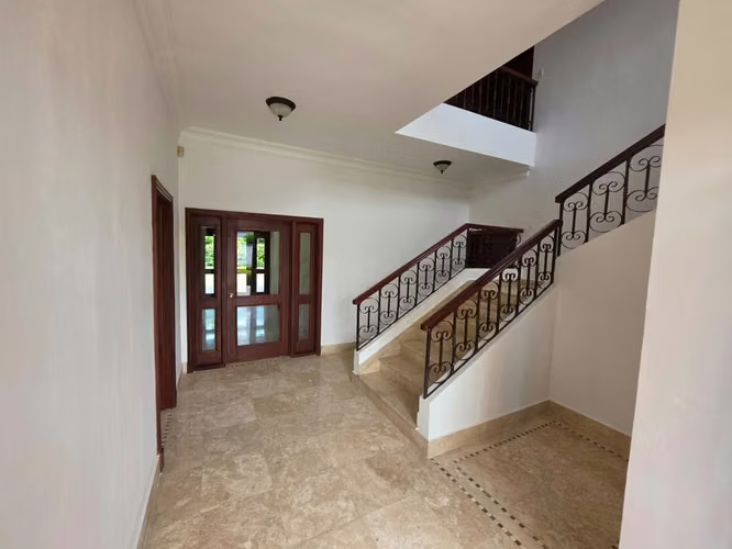 Melissa Foster Luxury alquila casa en CLAYTON VILLAGE, Clayton. MFR2112 - Imagen 6