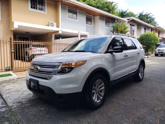 FORD EXPLORER 2014 AUTOMÁTICA 4X4 NEGOCIABLE - Imagen 3