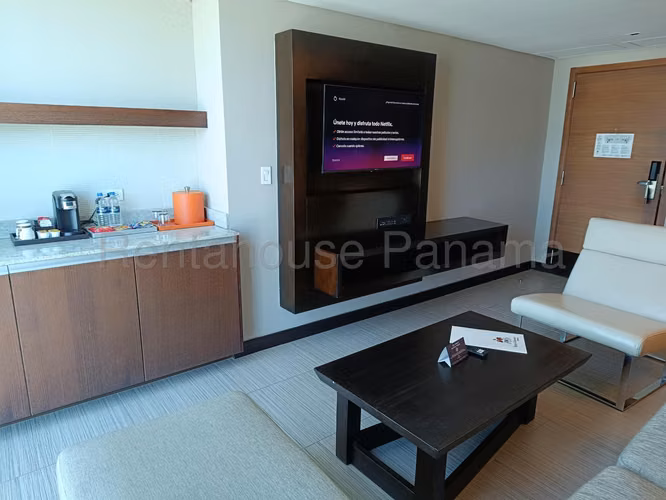 Vendo Apartamento en Avenida Balboa LC25-7939