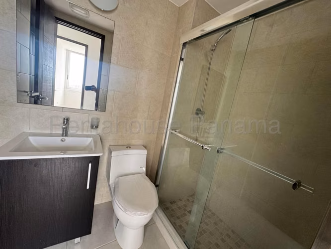 Vendo Apartamento en Avenida Balboa LC27-464