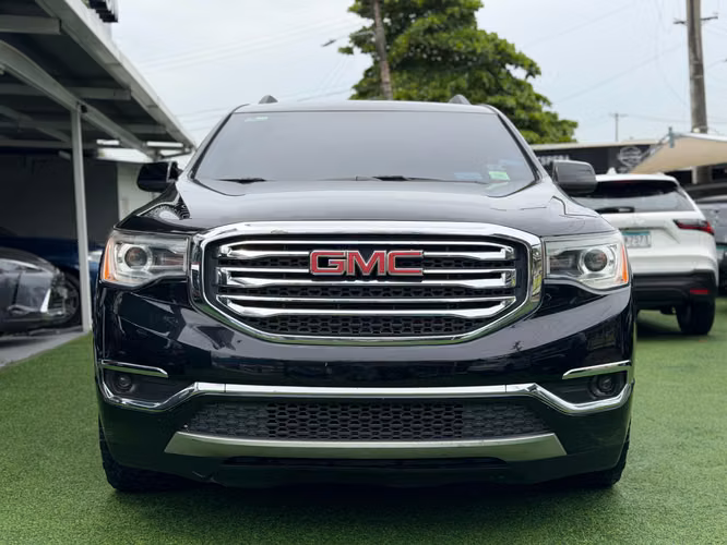GMC Acadia 2018 - Imagen 2