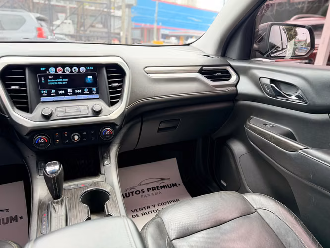 GMC Acadia 2018 - Imagen 12