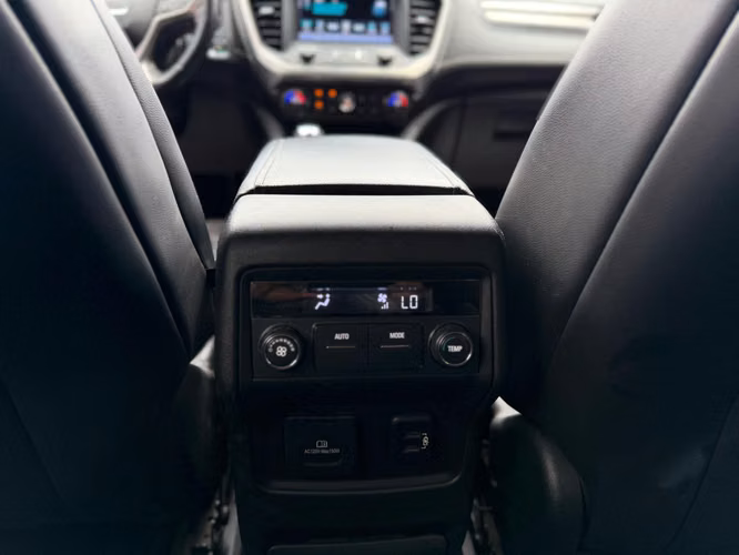 GMC Acadia 2018 - Imagen 17