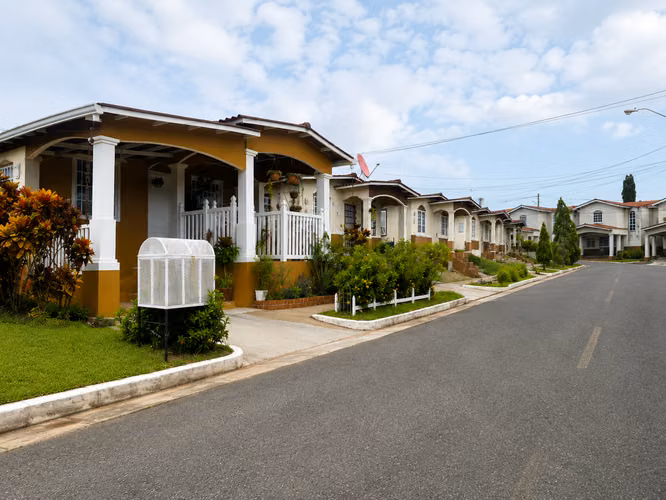Venta de Casa en Villa Real, La Chorrera con Terraza y Jardín