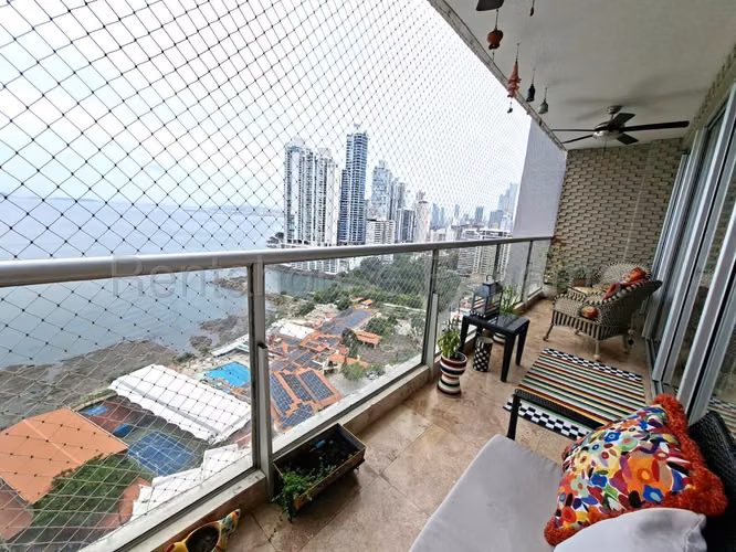 Se Vende Apartamento en Punta Pacifica VLU27-1152