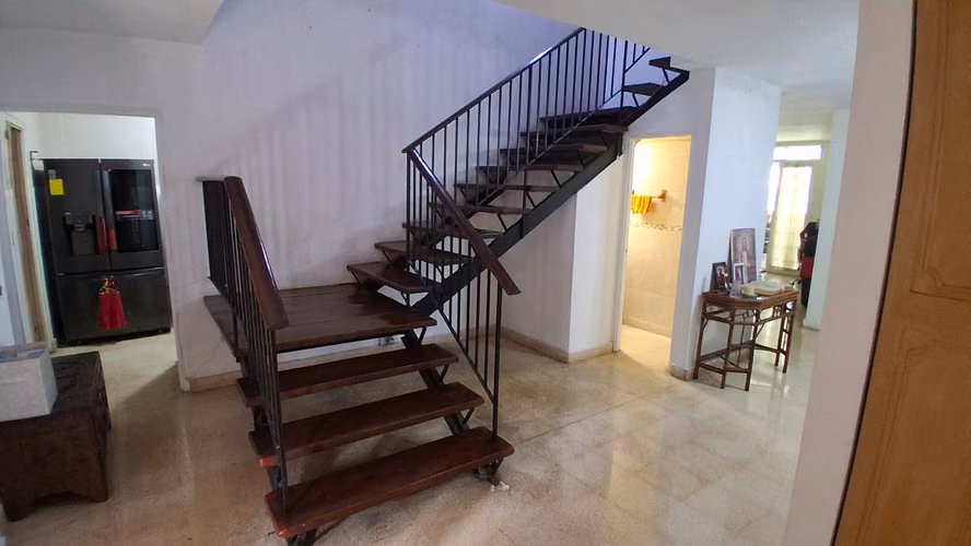 Villa de las Fuentes, 264mts, 3rec, 3.5 banos, $295,000 - Imagen 3