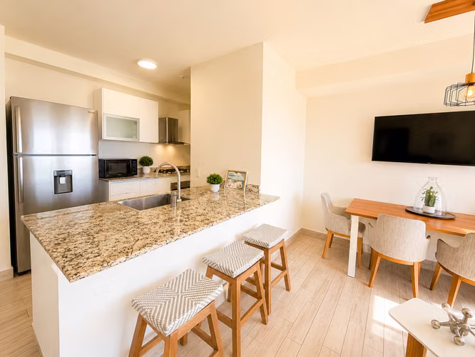 Vendo y Alquilo apartamento frente al mar en Playa Caracol