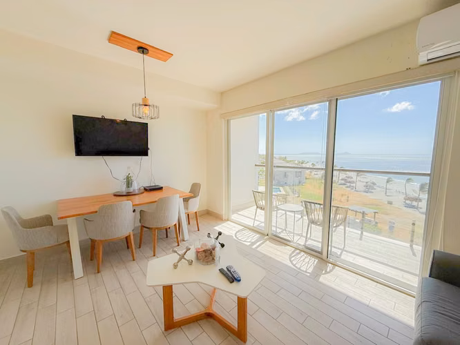 Vendo y Alquilo apartamento frente al mar en Playa Caracol - Imagen 2
