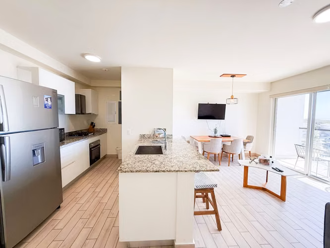 Vendo y Alquilo apartamento frente al mar en Playa Caracol - Imagen 5