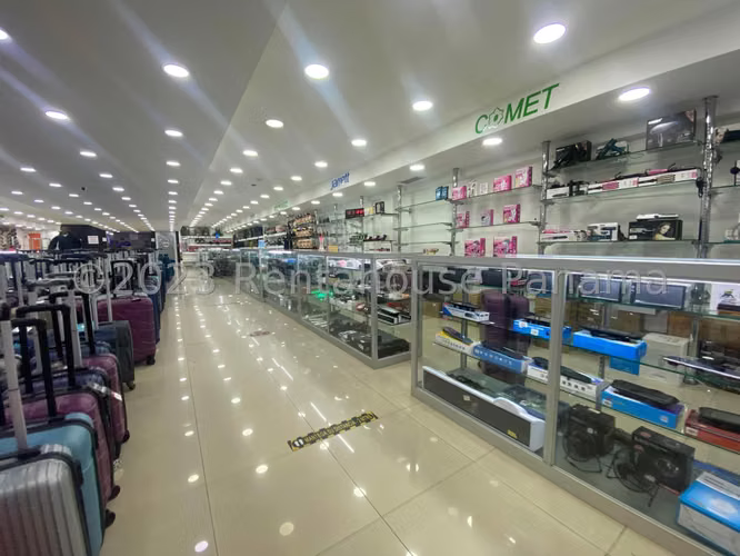 Vendo Local Comercial de 2700 m² en Ayatur, Colón 27-906GG - Imagen 3