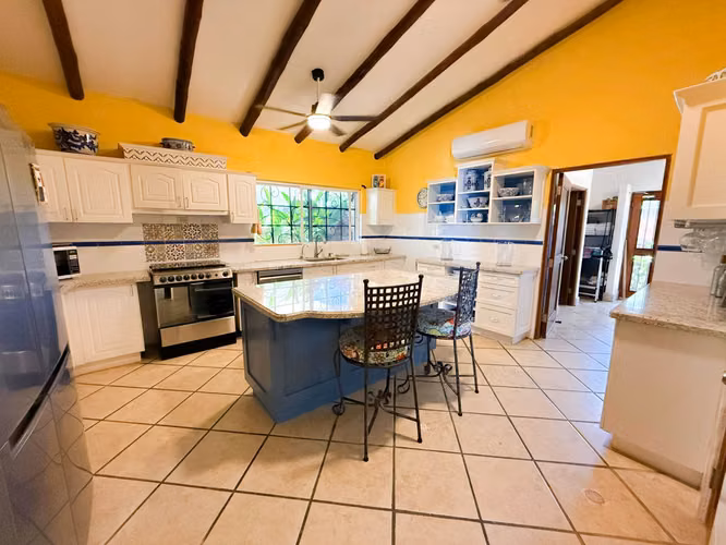 Casa de lujo en venta y alquiler con vista al mar en Vista Mar, San Carlos. - Imagen 7