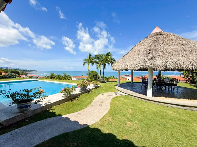 Casa de lujo en venta y alquiler con vista al mar en Vista Mar, San Carlos. - Imagen 6