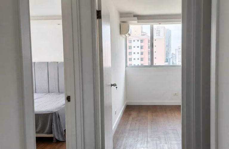 Apartamento en Via Porras I amoblado I 2 Rec I con balcón y vista a la ciudad - Imagen 11