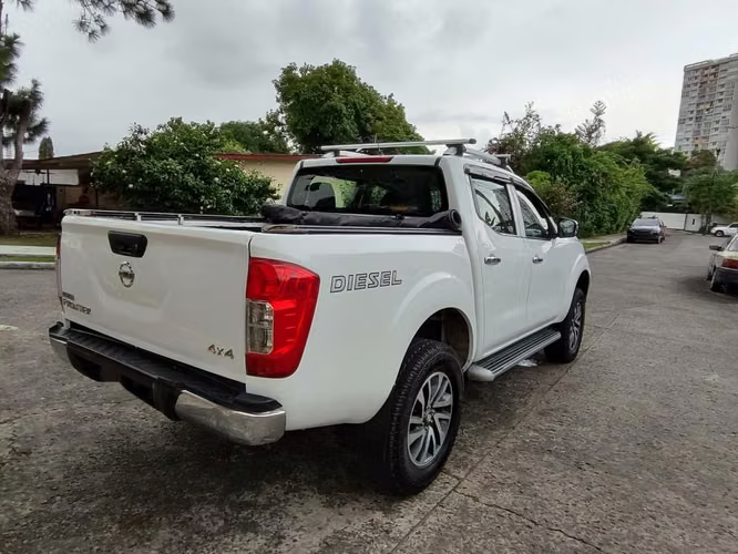 NISSAN NP MANUAL 4X4 NEGOCIABLE