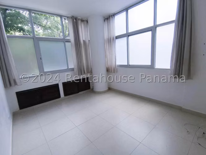 Venta de apartamento en Amador AK