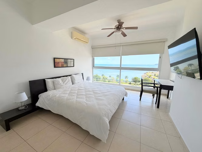 Magnifico Apartamento PH Vista del Mar Avenida Balboa Bella Vista  - Amoblado - Imagen 6