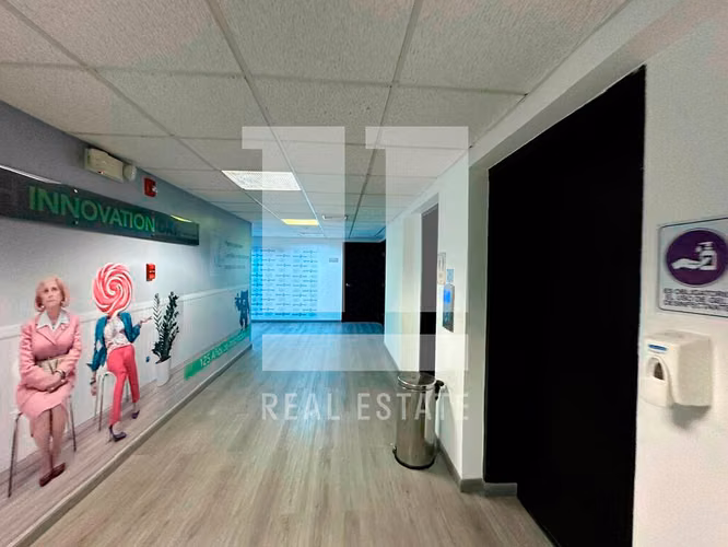 Se Vende Local en PH Royal Center - Imagen 18