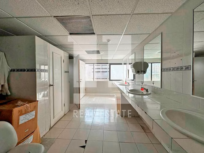 Se Vende Local en PH Royal Center - Imagen 20