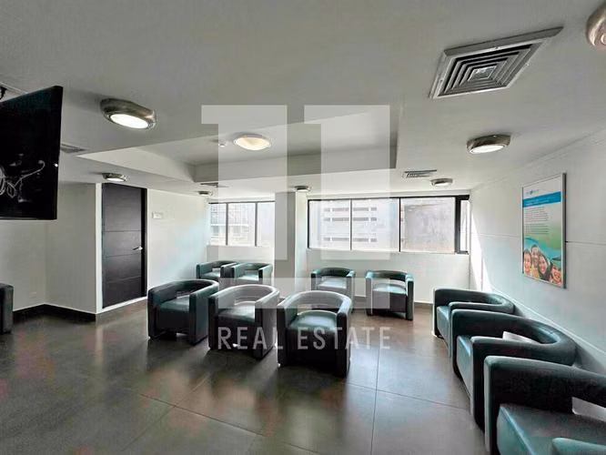 Se Vende Local en PH Royal Center - Imagen 4