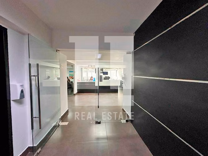 Se Vende Local en PH Royal Center - Imagen 7