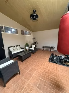 Se vende amplia casa en Don Bosco Urbanización La Riviera - Imagen 18
