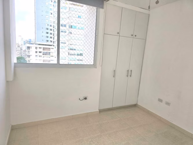 Apartamento en Via Argentina | 3 recamaras | con balcon