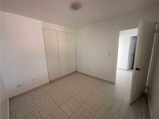 ALQUILO CASA EN QUINTAS DE SAN ANTONIO CIUDAD DE PANAMÁ 4 RECAMARAS - Imagen 3