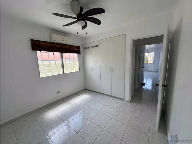 ALQUILO CASA EN QUINTAS DE SAN ANTONIO CIUDAD DE PANAMÁ 4 RECAMARAS - Imagen 7