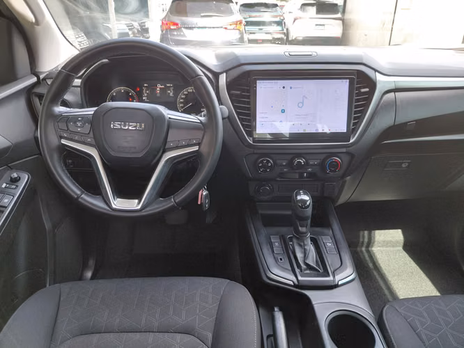 2026 Isuzu D-Max 3.0 TD - solo 12,003 km - impecable - Imagen 10