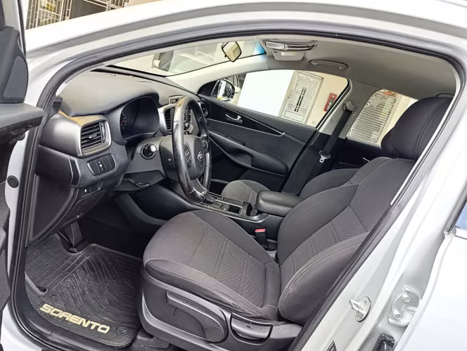 KIA SORENTO 2017 AUTOMATICA - Imagen 8