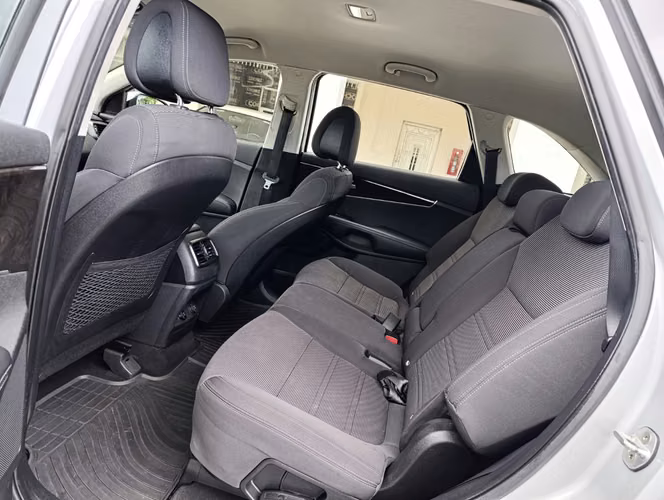 KIA SORENTO 2017 AUTOMATICA - Imagen 9