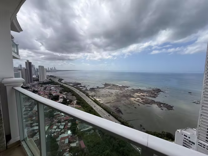 REMATE en Punta Pacifica, 220m2, vista al mar