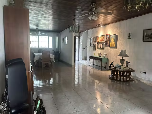 SE VENDE AMPLIA CASA EN VILLA ZAITA, LAS CUMBRES - Imagen 4