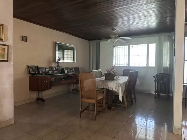 SE VENDE AMPLIA CASA EN VILLA ZAITA, LAS CUMBRES - Imagen 5