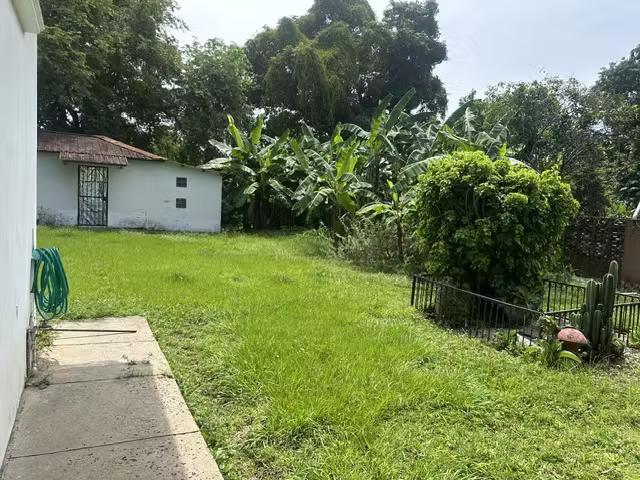 SE VENDE AMPLIA CASA EN VILLA ZAITA, LAS CUMBRES - Imagen 7