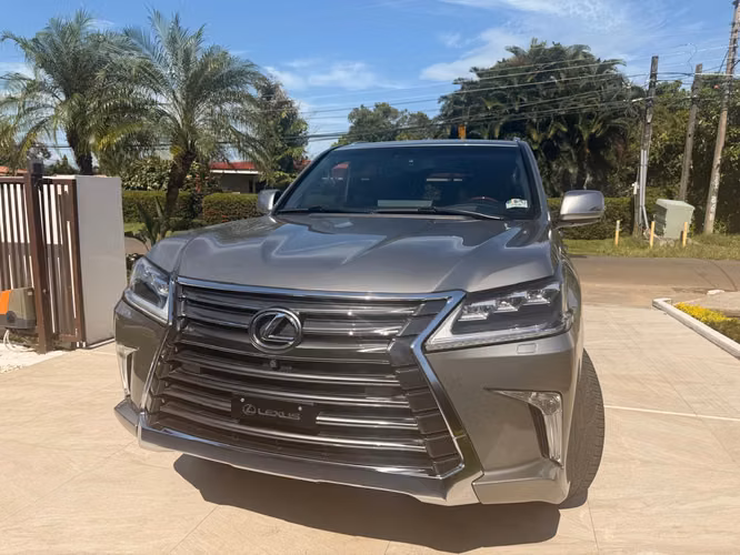 LEXUS LX 570