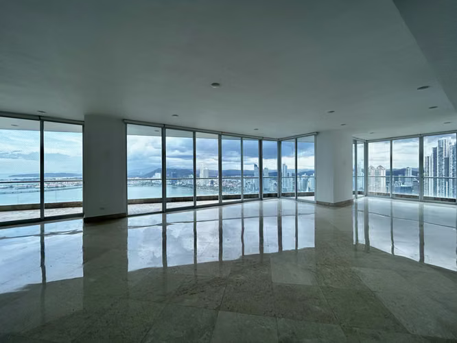 PUNTA PAITILLA - THE POINT -APARTAMENTO de 500 M² - 4 RECAMARAS