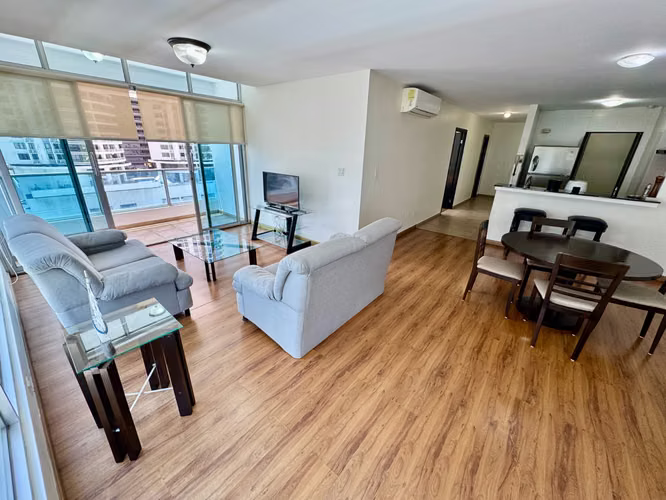 Bayfront Tower · 100 m² · 1 Habitación · 2 Unidades Disponibles