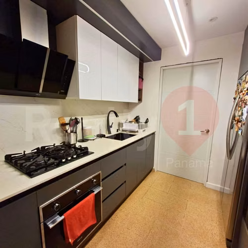 CASA EN VENTA EN CAMPO LINDBERGH – TOTALMENTE REMODELADA – 3 RECÁMARAS + ESTUDIO / 4TA RECÁMARA - Imagen 3