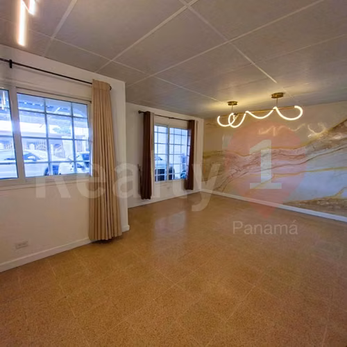 CASA EN VENTA EN CAMPO LINDBERGH – TOTALMENTE REMODELADA – 3 RECÁMARAS + ESTUDIO / 4TA RECÁMARA