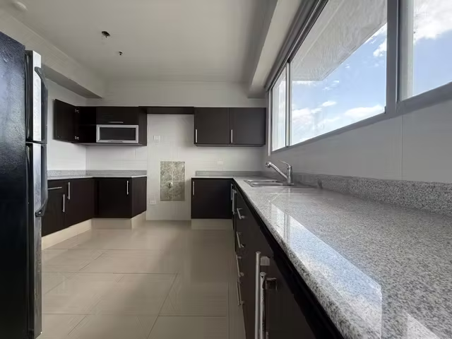 VENTA APARTAMENTO SAN FRANCISCO - PISO ALTO VISTA PANORAMICA - Imagen 5