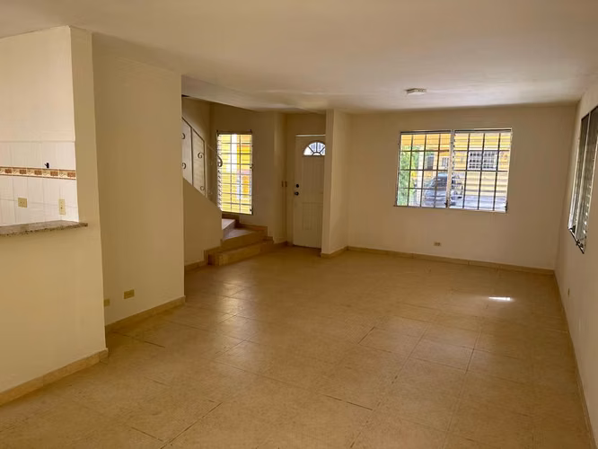 VILLAS DEL ROCÍO II | VENTA O ALQUILER CASA 3 RECÁMARAS 2.5 BAÑOS 175 M² BP - Imagen 8