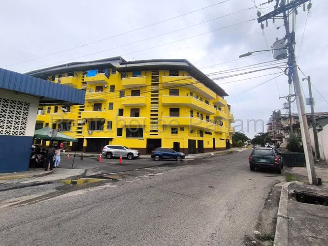 Edificio en Venta en Santa Ana SYH