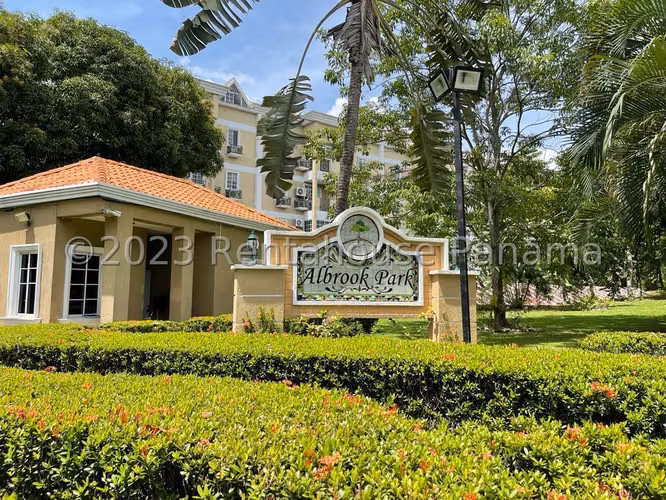 Venta de Acogedor y Espacioso Apartamento en Albrook 23*8897Mfk