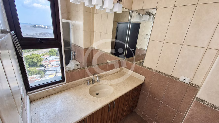 Venta Apartamento Reposeído San Francisco Bay Torre 400 Vista 360°