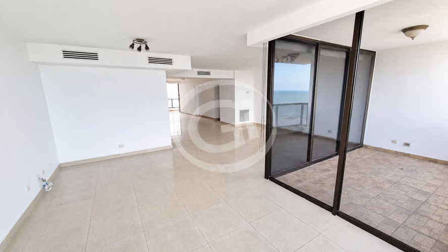 Venta Apartamento Reposeído San Francisco Bay Torre 400 Vista 360°