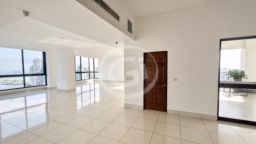 Venta Apartamento Reposeído San Francisco Bay Torre 400 Vista 360°