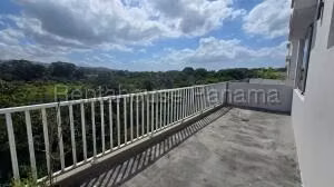 Venta de Apartamento con 113m2 en Brisas del Golf PH Peninsula Norte 27-1269SR
