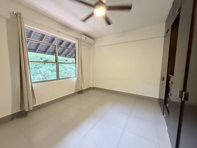 Casa de alquiler en Clayton con amplio jardín en calle privada - Imagen 16